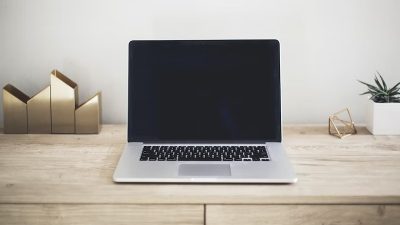 5 Cara Mengatasi Laptop Layar Hitam, Mudah Diterapkan